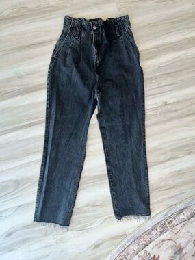 Abercrombie & Fitch Ultra High Rise The 80's Mom Jeans with Paperbag Detail